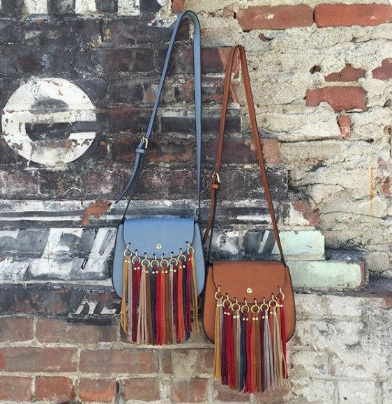 Mellow_World's tweet photo. Make a FRINGY statement β¨
.
.
.
#MellowWorld #MyMellowBag https://t.co/AxaDNl4BO9