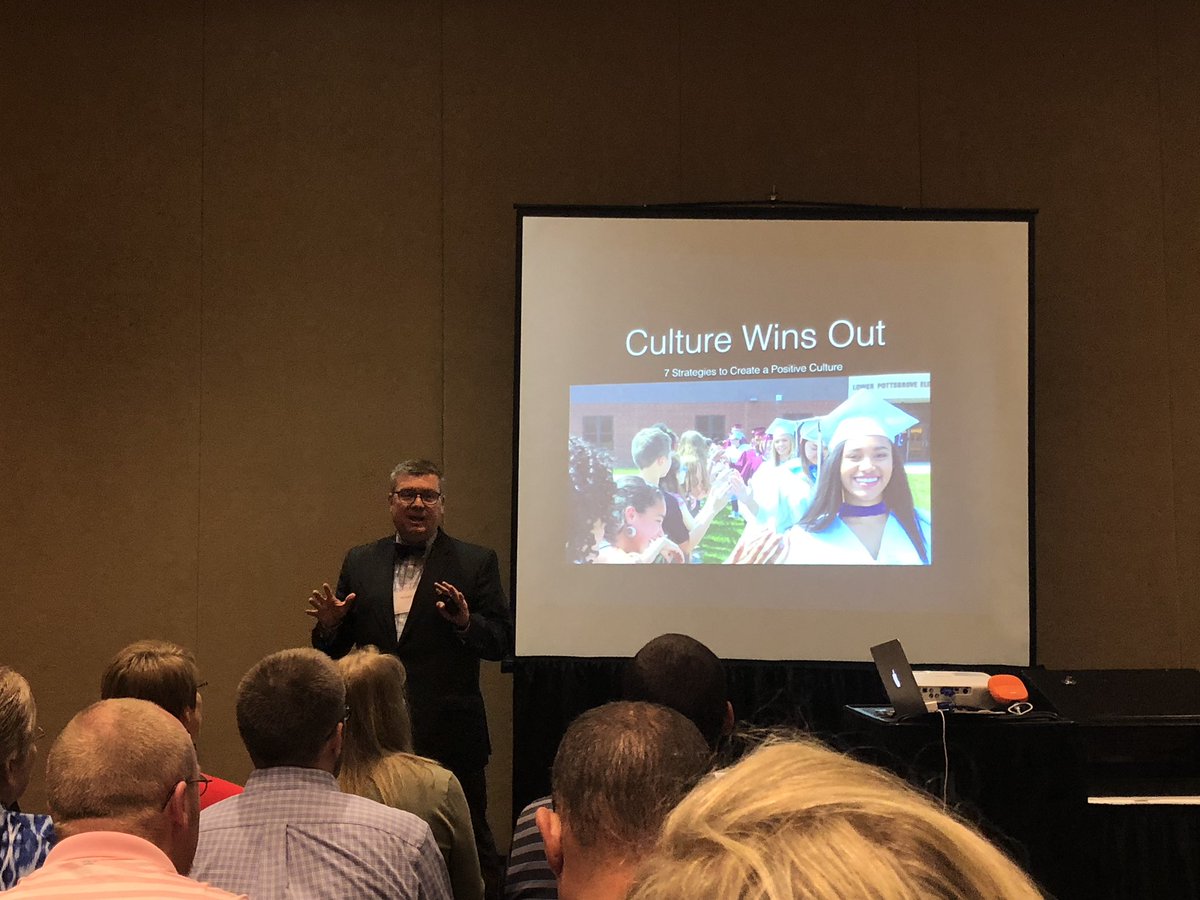 jasontolen's tweet photo. Wow what a great session on school culture and equity by @DrBillZiegler #chaselearning @MOASSP #moassp18 https://t.co/TYqovf7Nz5