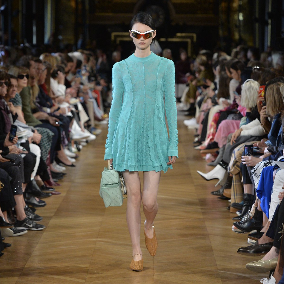 StellaMcCartney's tweet photo. Soft and statement. Summer 2019’s commanding colours, prints and details make an impression. With sustainable cotton and organic tie-dyed denim looks. #StellaMcCartney #PFW https://t.co/c2dGN9XXHM