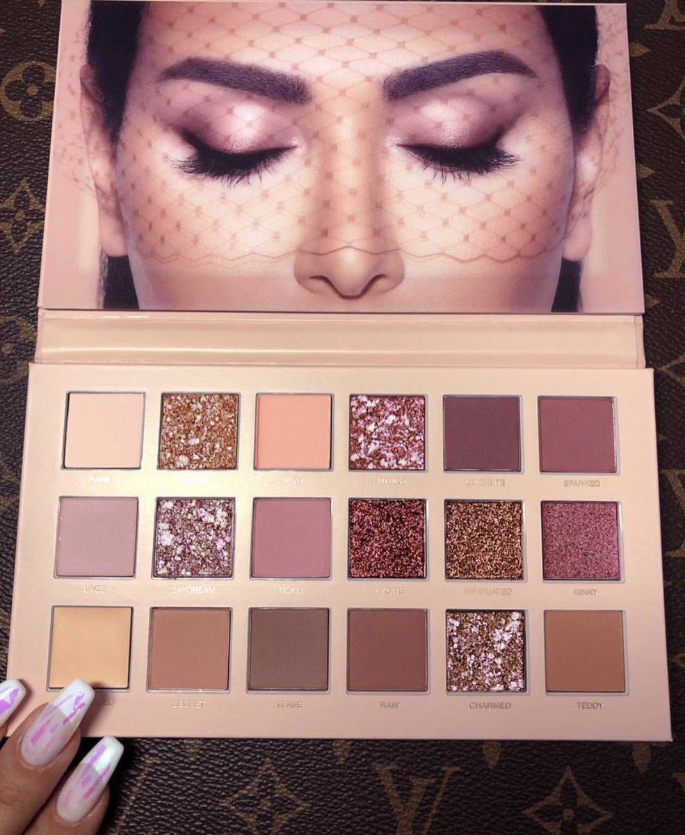 Trendmood's tweet photo. #REVEALED 🚨🙀😍🙀 @hudabeauty NEW PALETTE 💗😍 She is a #BEAUTY !!!!! #HudaBeautyNewNude $65 Cool &amp; Warm Nude Palette so we mixed the perfect hues of cool and warm nudes to create the perfect mix! Online ➡️ NOVEMBER 1ST https://t.co/GvwQmtSBKz