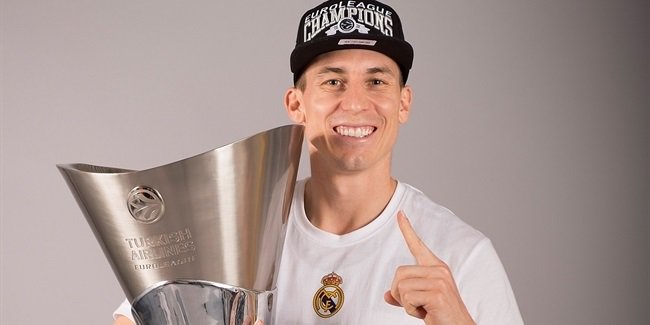 24senblanco's tweet photo. Renovación | Jaycee Carroll amplia su contrato por un año - https://t.co/M7zJ1d52eM https://t.co/HxQ77nd5XG