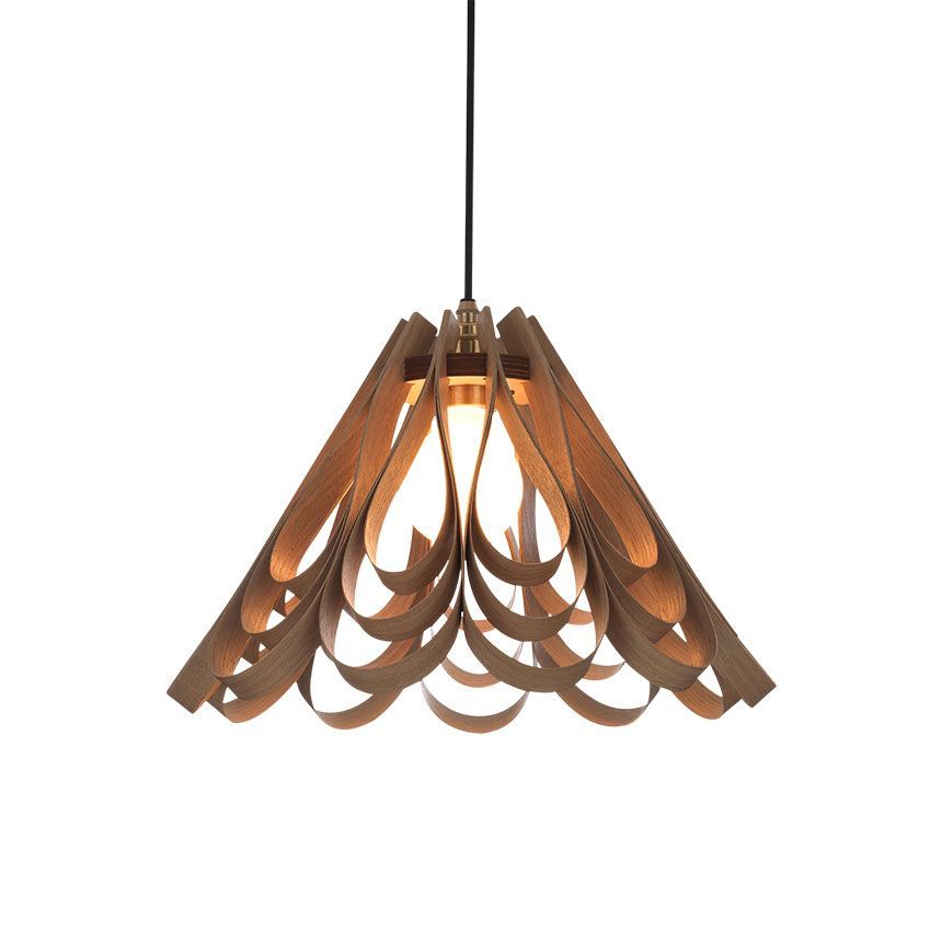 ELLEDecoUK's tweet photo. Leafy shades and sumptuous woods combine for a scheme that's reminiscent of a forest retreat. Shop the full Serene Greens wishlist in #EDOct18 https://t.co/YMQIhmSxDX