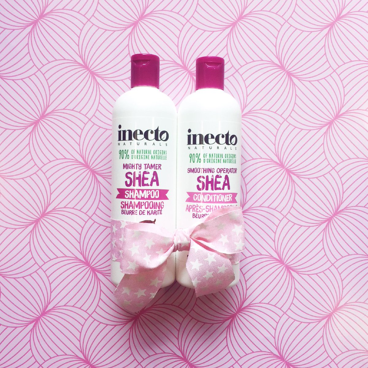 Hiveagency's tweet photo. 🎀 Pretty in pink! Here is a sneaky look at this months social photography for our client inecto. We run both Instagram and Facebook feeds for this client, check them out @inecto_naturals 
.
.
.
#social #pink #client #design #agencylife https://t.co/vpWmIDLnAL