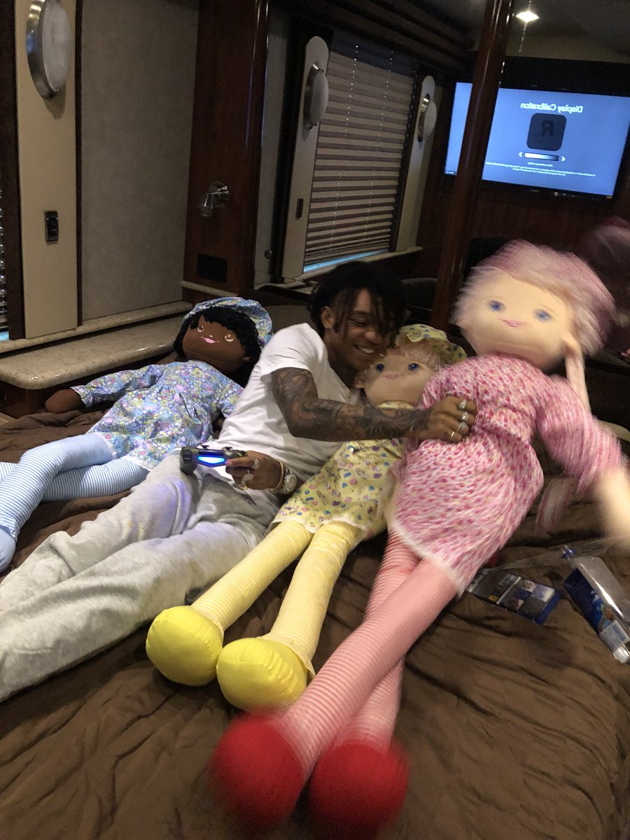 ee_swae's tweet photo. What I mean when I say I don't have a type 😉 https://t.co/YOwwODmcCN
