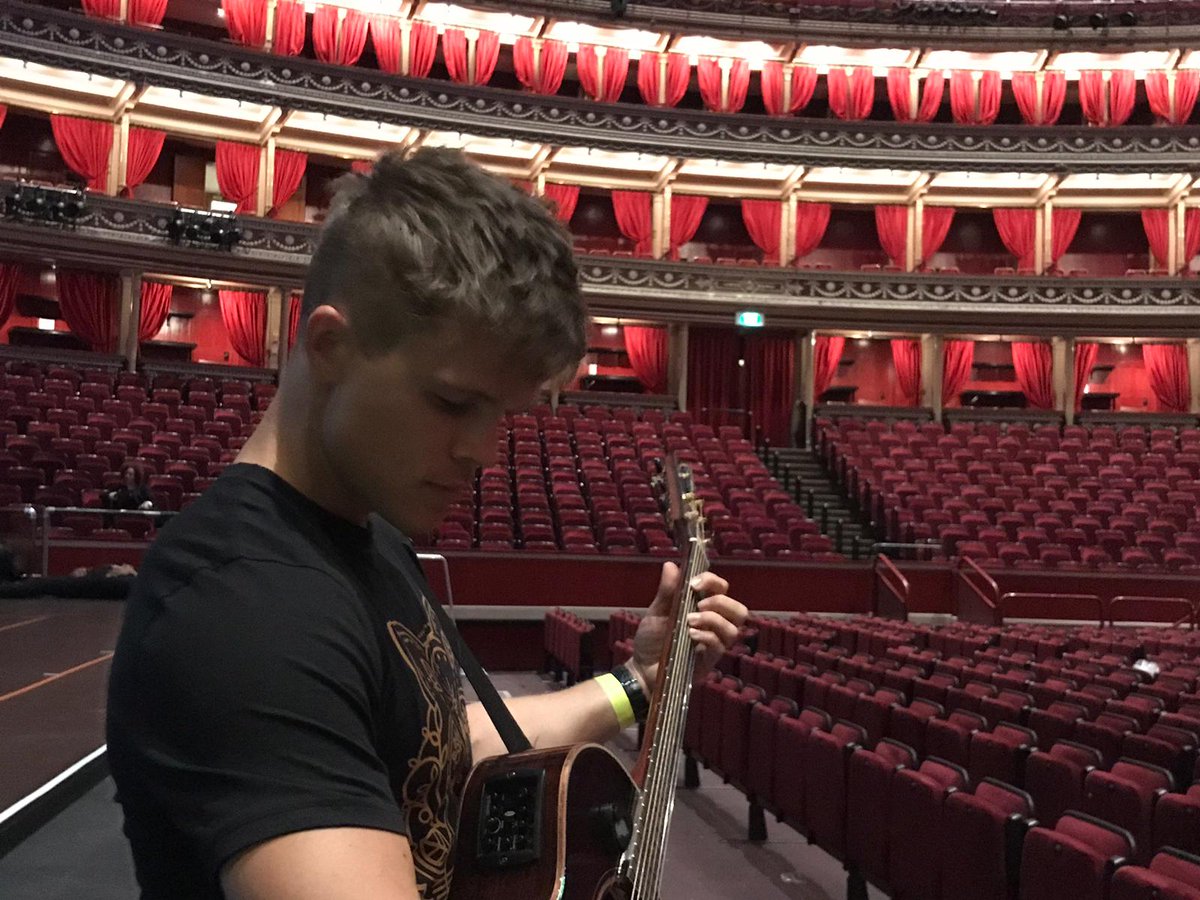 DanOlsenMusic's tweet photo. Soundchecked at @royalalberthall to perform for the @Save_WildTigers tonight. #ambassador for #savewildtigers https://t.co/hE5eyGCBR6