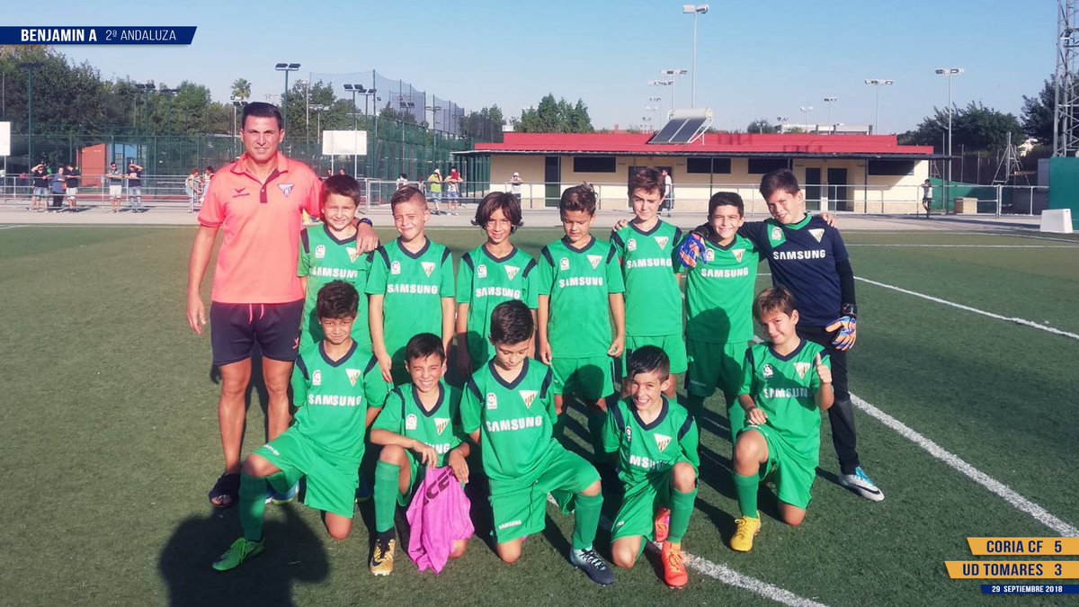 UD_Tomares's tweet photo. 📸 GALERIA | Unión Deportiva Tomares #Temp1819 ⚽️ https://t.co/ABiXp7wNO6