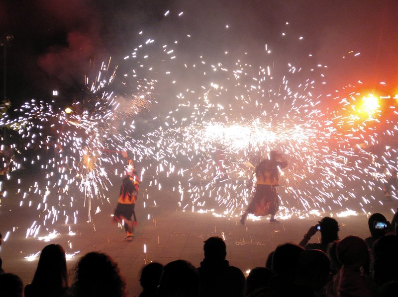 Avui radiopalau.cat/pl5/radio-a-la… al Palau Notícies: accions per commemorar el referèndum de l’1 d’octubre a Palau-solità i Plegamans; comença la participació sobre la nova Biblioteca; els Gegants estrenen vestuari; els Deixebles celebren amb èxit la seva primera Nit; i més temes.