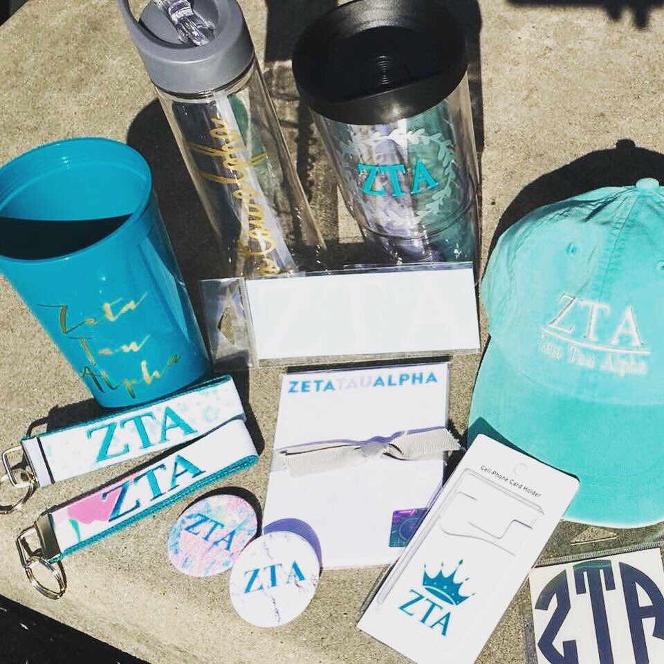 cu_panhel's tweet photo. Ms. Annie is coming! Everyone’s favorite sorority gal, Ms. Annie, will be here on Friday October 5th from 11:30-3 in Suites on Main North room 110 A/B! Make sure to stop by and grab some cute Greek apparel and accessories! Tell your alum as well! See you there! 🍂🍁🍃 https://t.co/7aqQgCcbsB