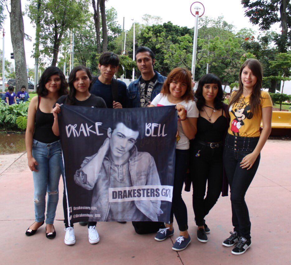 Drakesters_GDL's tweet photo. Chic@s!!! Apóyenos en pedir #Fuegolento ♥️🔥 a @exagdl !!!!
Además queremos estar en la #ExaFanZone!! 🙌🏼
@DrakeBell ♥️ @DBFansOrg
@gabocibrian @soyandrem https://t.co/jfLc188fIM