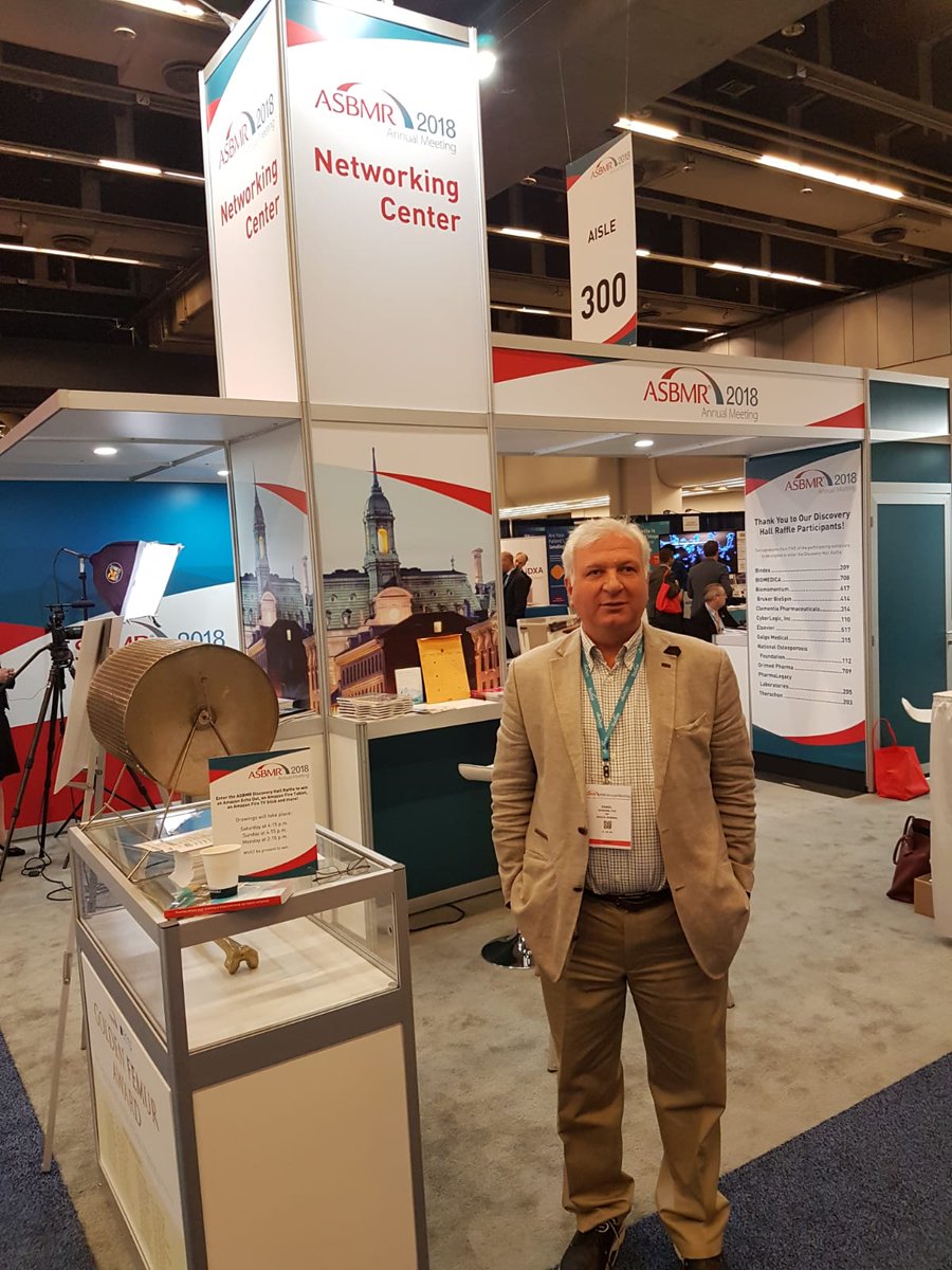 SROBMS's tweet photo. #SROBMS president and #ASBMR member, dr. Daniel Grigorie, at the #ASBMR2018 Annual Meeting in #Montreal. https://t.co/0QMaKMYem9