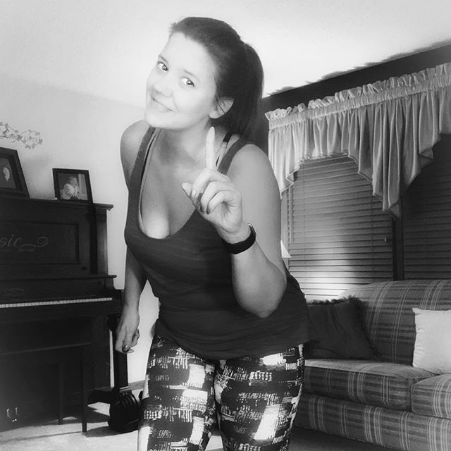 cindyfoyhunter's tweet photo. Today started my second round of my new favorite program! ❤️
Monday’s are tough for me to get out of bed... EVERY WEEK... but I know if I just do it, I have a more productive day. Not sure why, exactly, but it makes my brain work. 😂
And today is no e… https://t.co/Vnueaxp96S https://t.co/qUs6x4YQy6