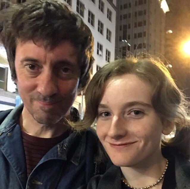 kidstableband's tweet photo. AVERY FLEW TO SAN FRAN ALL BY HERSELF TO SEE GRAHAN COXON LOOK AT THIS IM SO PROUD https://t.co/5XX7bz0PH5