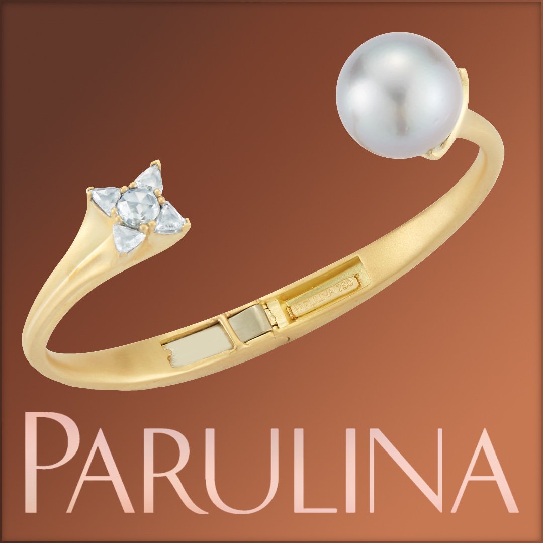 ParulinaJewelry's tweet photo. Just in time for the Holidays! ๐
โจ
#signedjewelry #oneofakind #exclusivejewelry #18kt #joyeria #ู
ุฌููุฑุงุช #hautejoaillerie #highjewelry #stunningย ย #bijoux #cuff #cuffjewelry #pearlcuff #pearljewelry #pearljewellery #diamondcuff #diamondjewelry #diamondjewellery #LetsGoShopping https://t.co/Xdw1wEEwyT