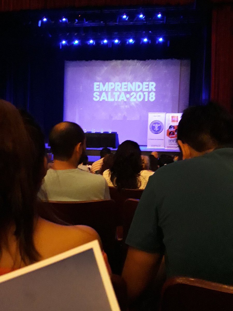 axxllna's tweet photo. Primera vez en #emprendersalta2018 espero lo mejor de esto https://t.co/Sh7Pi1ZqWX