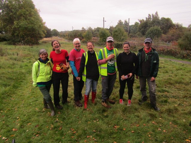 K0121Peter's tweet photo. The gang all happy after a good day's scything next to NCN7 at Milton. Amazing what a bit of physical exercise can do😃😃!!! @SustransScot @Jim0451 @Laura_CSW @susannehall53  #greenergreenways #NCN7 #happy https://t.co/vD4eqDW7UW