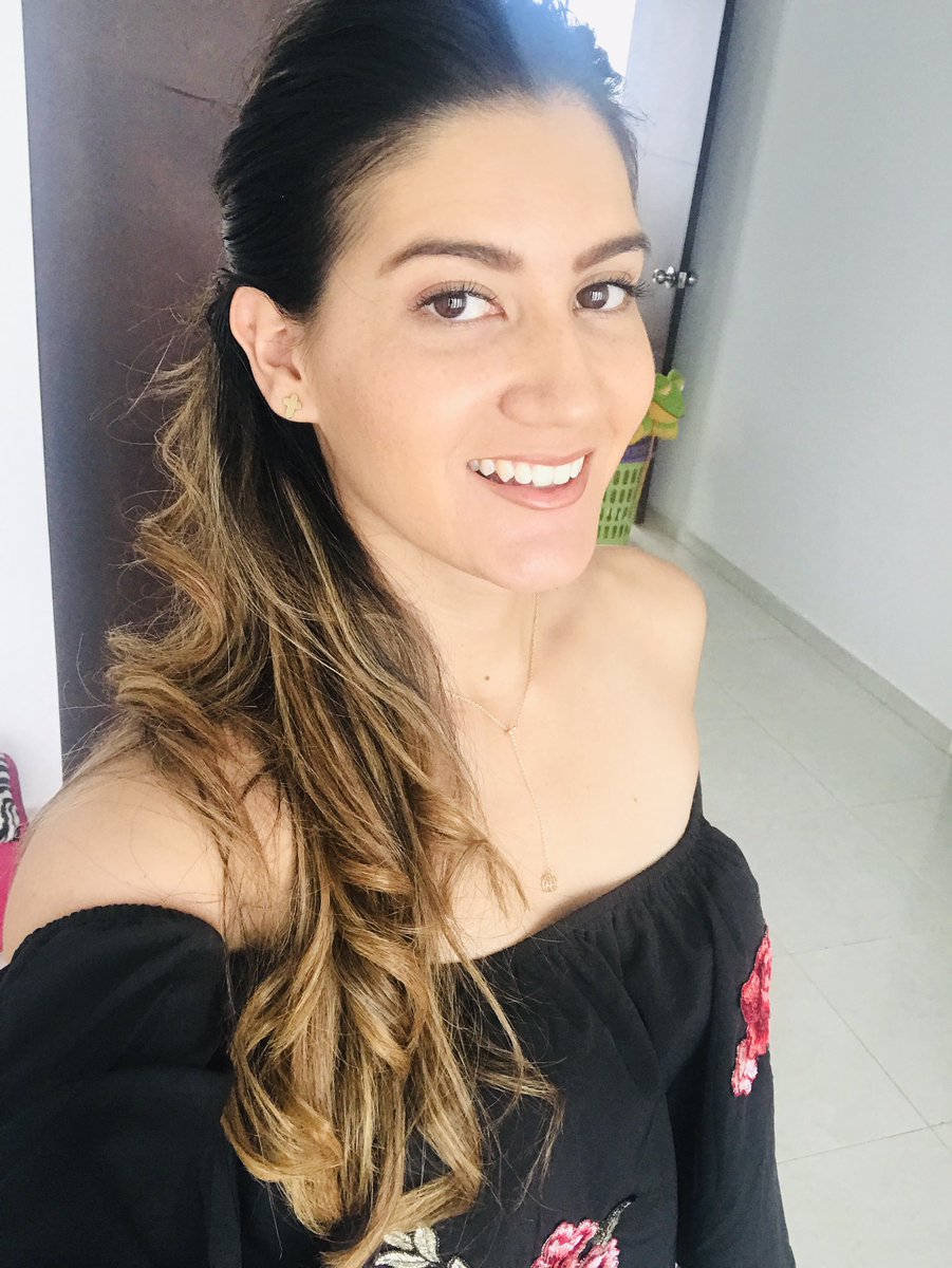 jesscastac's tweet photo. Feliz inicio de semana, energía bonita para todos🌍 Sonrían más, vivan más y transmitan tranquilidad #relax #ceroestres #noproblems #mondaymotivation #moodpositive y recuerden seguir a @villavoalmundo apoye lo nuestro #lonuestro #deustedes #paraustedes #Colombia #mediosdigitales https://t.co/kSYuOMq6bC