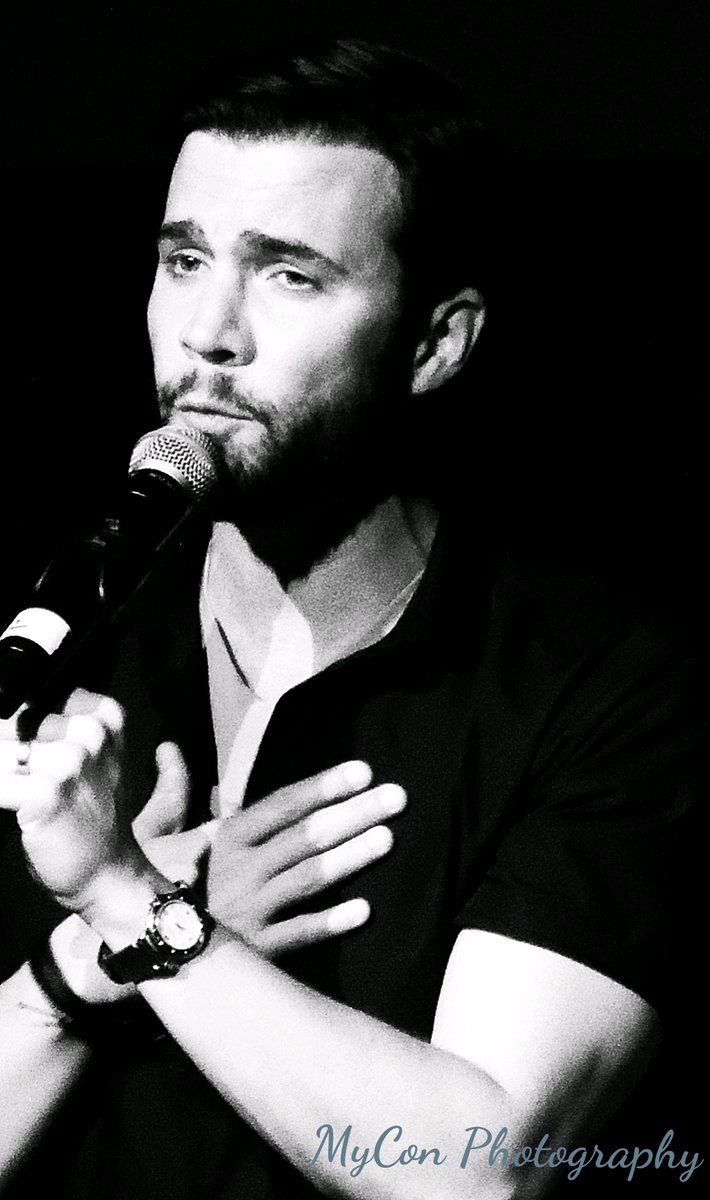 myconphoto's tweet photo. Gil McKinney, May 2017, #PurCon3, Düsseldorf, Germany 🎶 https://t.co/S3p3T0uDJ2
