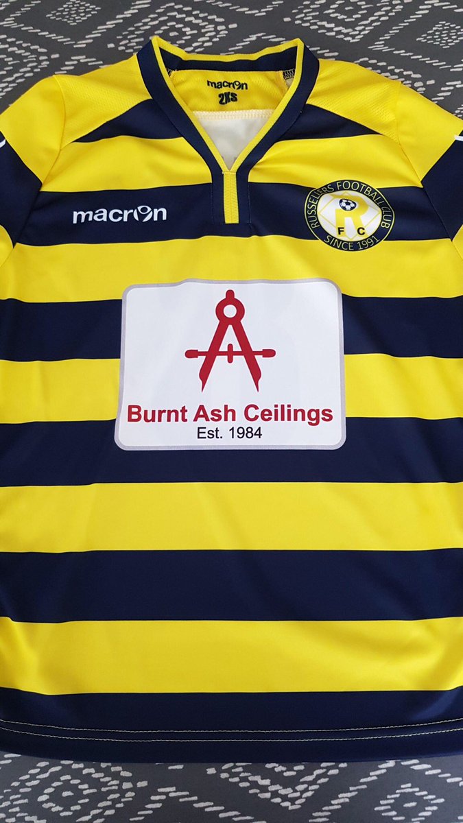 RussellersFC's tweet photo. @RussellersMini Under 9 Blues are please to welcome Burnt Ash Ceilings as official kit sponsors. https://t.co/M8dPE2spxO