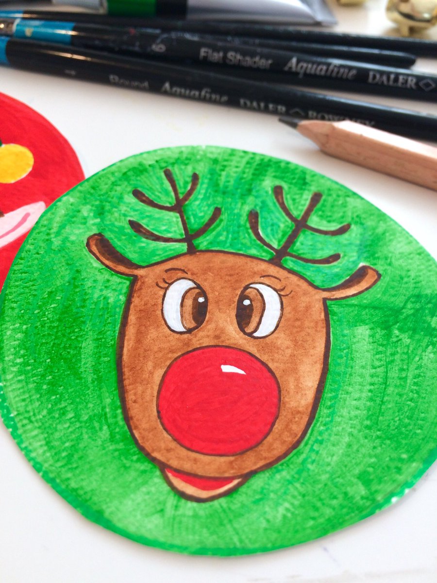 magicbutton77's tweet photo. My #cheekyelf and #rudolph #button fabric arrived today, ready to make up into #Christmasbuttons and #buttonbobbles I’ll show you the finished products soon😁 #etsyshop #onlinecraft #christmassewing #illustratedbuttons https://t.co/DnujbPdkYx