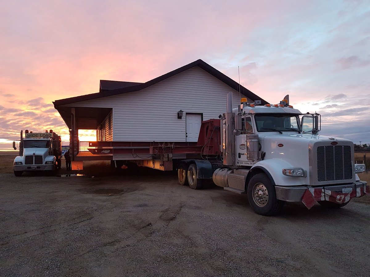 Neufeldbuilding's tweet photo. This beautiful home went to Shaunavon, SK from J&amp;H in Saskatoon last week.  Good Job William, Kyle, Tyler and Matthew !! https://t.co/MR9nqOZXsd