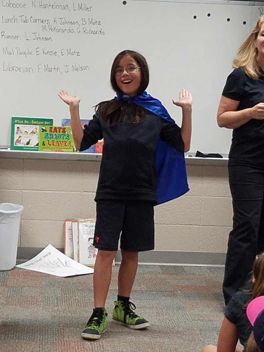 MrsBroviakClass's tweet photo. Some Vectren superhero poses! #EnergySafeKids #Vectren https://t.co/R3gwTFIsjN