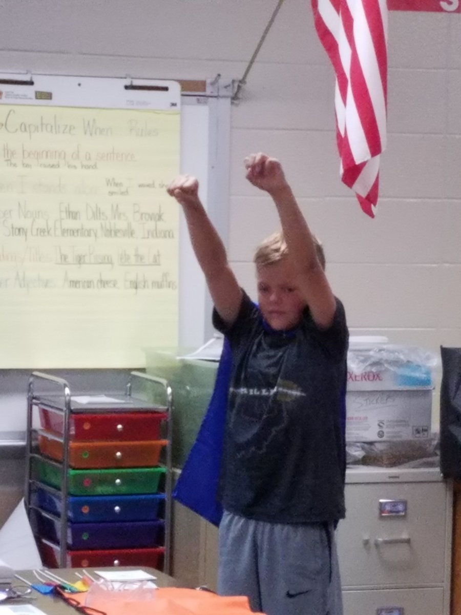MrsBroviakClass's tweet photo. Some Vectren superhero poses! #EnergySafeKids #Vectren https://t.co/R3gwTFIsjN