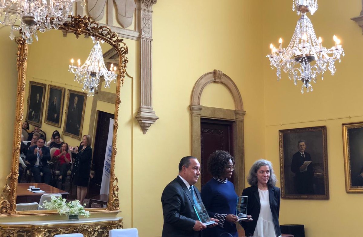 Me encuentro en la ceremonia de reconocimiento que le hace la @ACNURamericas a Costa Rica por sus esfuerzos para erradicar la apátrida. 

¡Felicidades a Costa Rica por este gran reconocimiento!