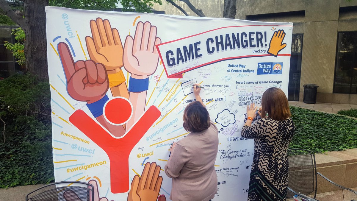 OneAmerica's tweet photo. We're halfway through our fundraising campaign for @uwci, so we celebrated today with BIG games and a beautiful afternoon in our #Indy tower courtyard. #OneAmericaCares #UWCIGameOn https://t.co/w7F3rl4LPf