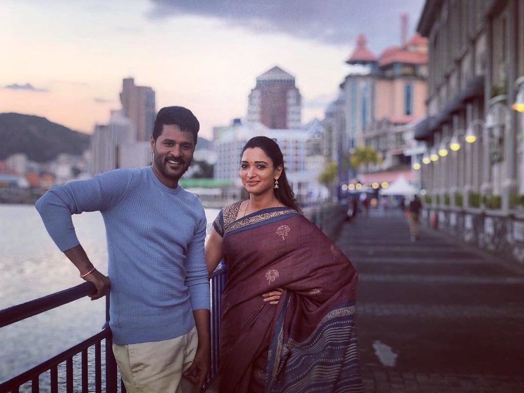 CineTimee's tweet photo. #Devi2 ! 
#TeamDevi2 ! @PDdancing ! @tamannaahspeaks !
#CineTimee ! https://t.co/rohq4URtXd