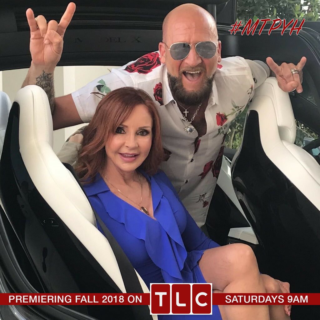 MouldingsMore's tweet photo. Tune in October 6th @ 9AM *Check local listing times* on TLC to see a special segment on one of our favorite brands 🌎Worldwide Premiere💥Mouldings ⭐️Interior Design • #mtpyh #whiteriverhardwoods #interiordesign #design #decor #beautiful https://t.co/XvXD9RkTaw