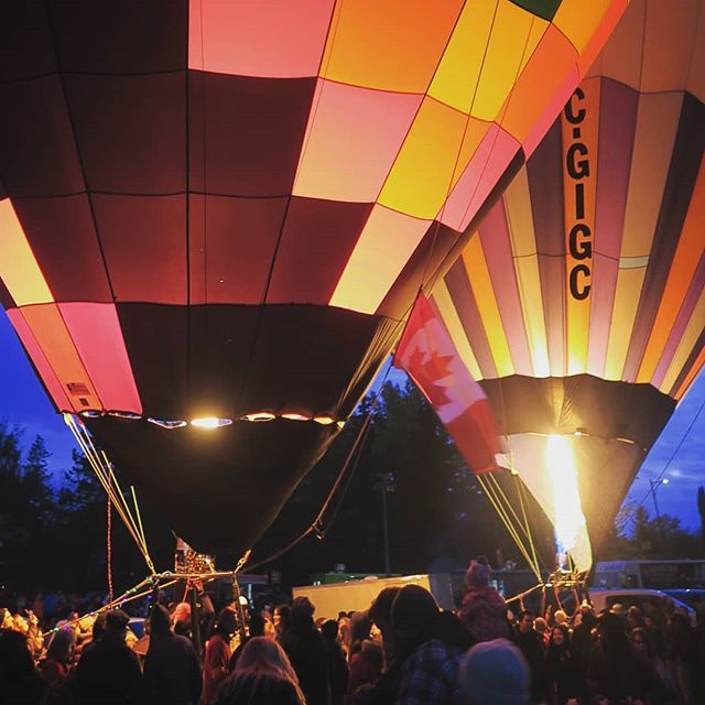 MohsinFancy's tweet photo. Hot Air Balloon at Balloon Glow Night 2018 .
.
.
.
#hotairballoon #hotairballoonfestival #airballoonfestival #airballoon #yyc #yycliving #yycinfluencer #yyccity #yycnow #yycphotographer #highriver #festival #glownight #canadacity #albertaviews #travelalb… https://t.co/F0SPHoAM3v https://t.co/qjzSYWKTSe
