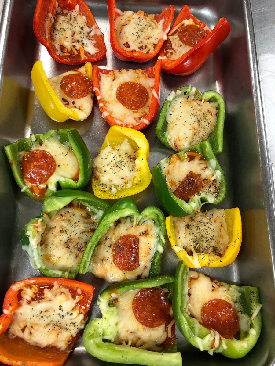 FlaglerCafeEDU's tweet photo. Trying out a new recipe at Rymfire Elementary School!
Pepper Pizza
This recipe will be featured during National School Lunch Week, October 17th at all schools!
#NSLW18 #Rymfire #roadrunners #flaglerschools #Schoolfood #PepperPizza #yum https://t.co/uPGuj1NXHp
