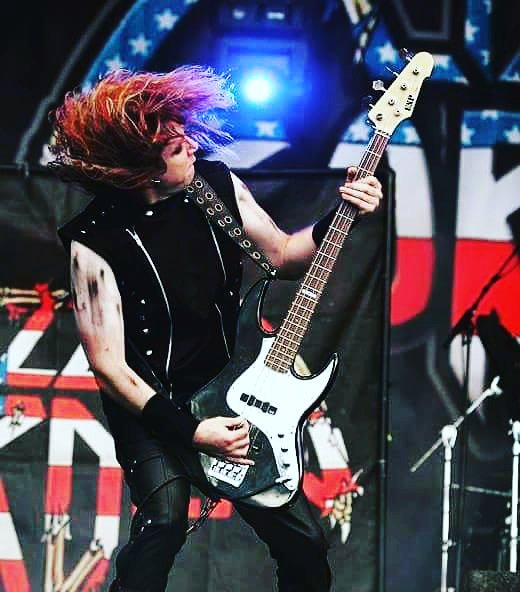 anderssonmarten's tweet photo. Rockin out festival style Europe! #lizzyborden #espbass #esp #martenanderssonbass #daddariostrings #EBS #emgpickups #babitz #hipshot #intunepicks https://t.co/3ZM2MUudEw