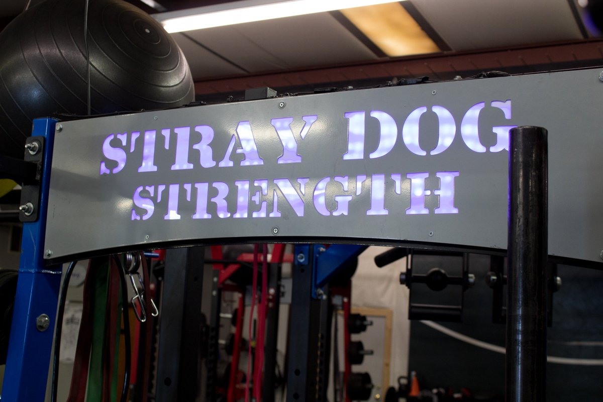 SD_Strength98's tweet photo. Custom LED Rack Banner Braces?
Yeah, we do that!
#custom #StrayDogStrength #JOINTHEPACK #standout #weightroom https://t.co/y74VVFF5ij