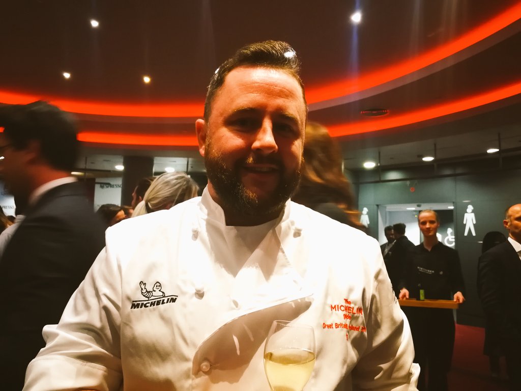 We offer huge congratulations <a href="/Paulfosterchef/">Paul Foster</a>, 
@rhiainfoster and the team <a href="/salt_dining/">Salt</a> for their first Michelin star!
Discover more about Salt here: greatbritishchefs.com/chefs/paul-fos…
greatbritishchefs.com/restaurants/sa…
#MICHELINguideGBI #MICHELINSTAR19