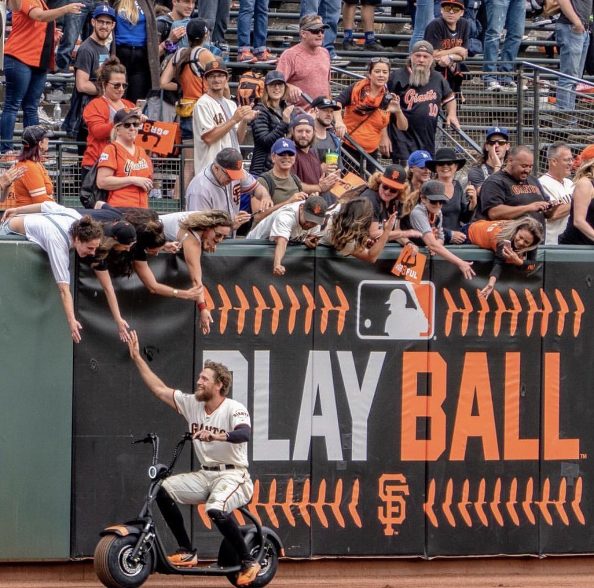 hunterpence's tweet photo. Thank you for the outpour of love and support! https://t.co/NECZNgoaeQ