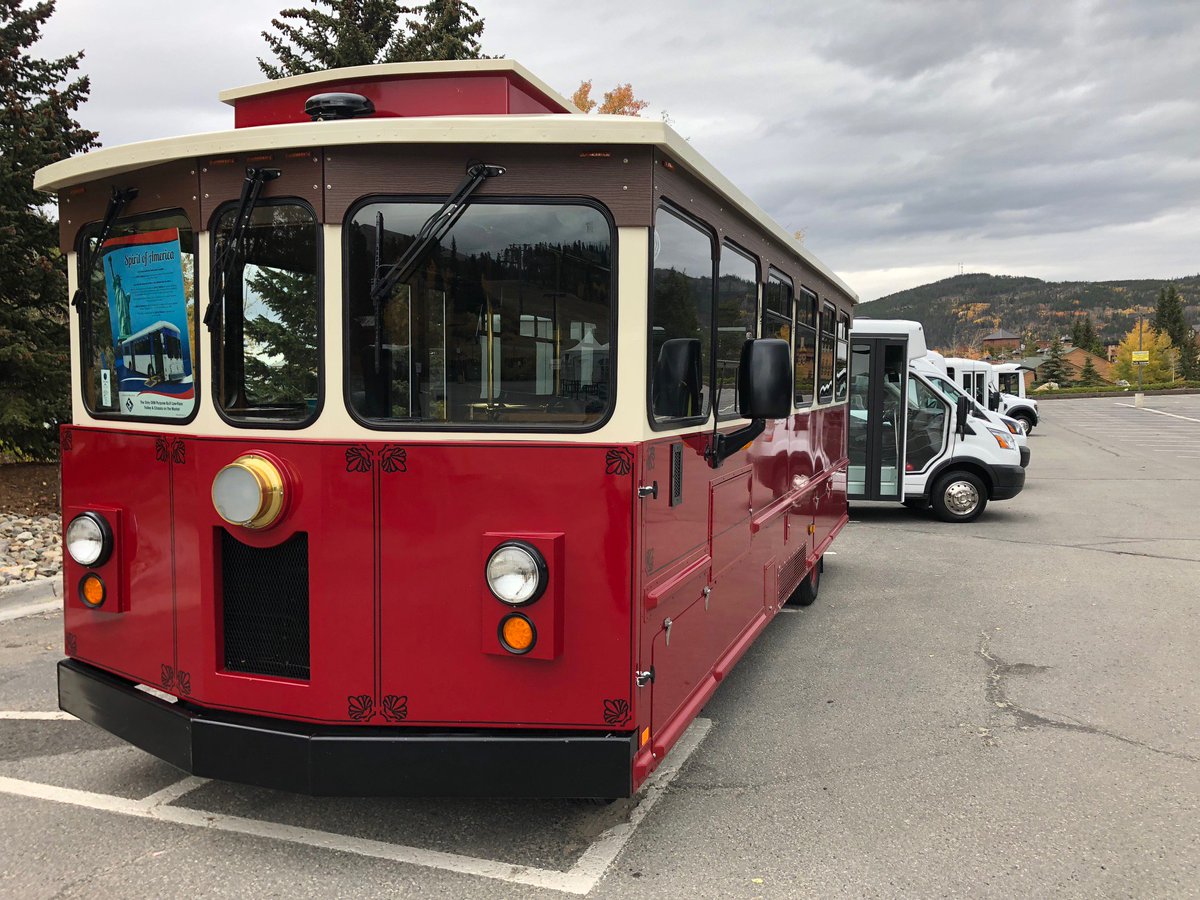 specialtyvehic's tweet photo. Specialty Vehicles is exhibiting at the 2018 National Conference on Rural Public and Intercity Bus Transportation in Breckenridge, CO today and tomorrow, October 1 and 2. Stop by booth# 508 or come outside and see our new Mini Trolley! #trolley #ribtc #minitrolley #ruraltransit https://t.co/xrWABLkW6V