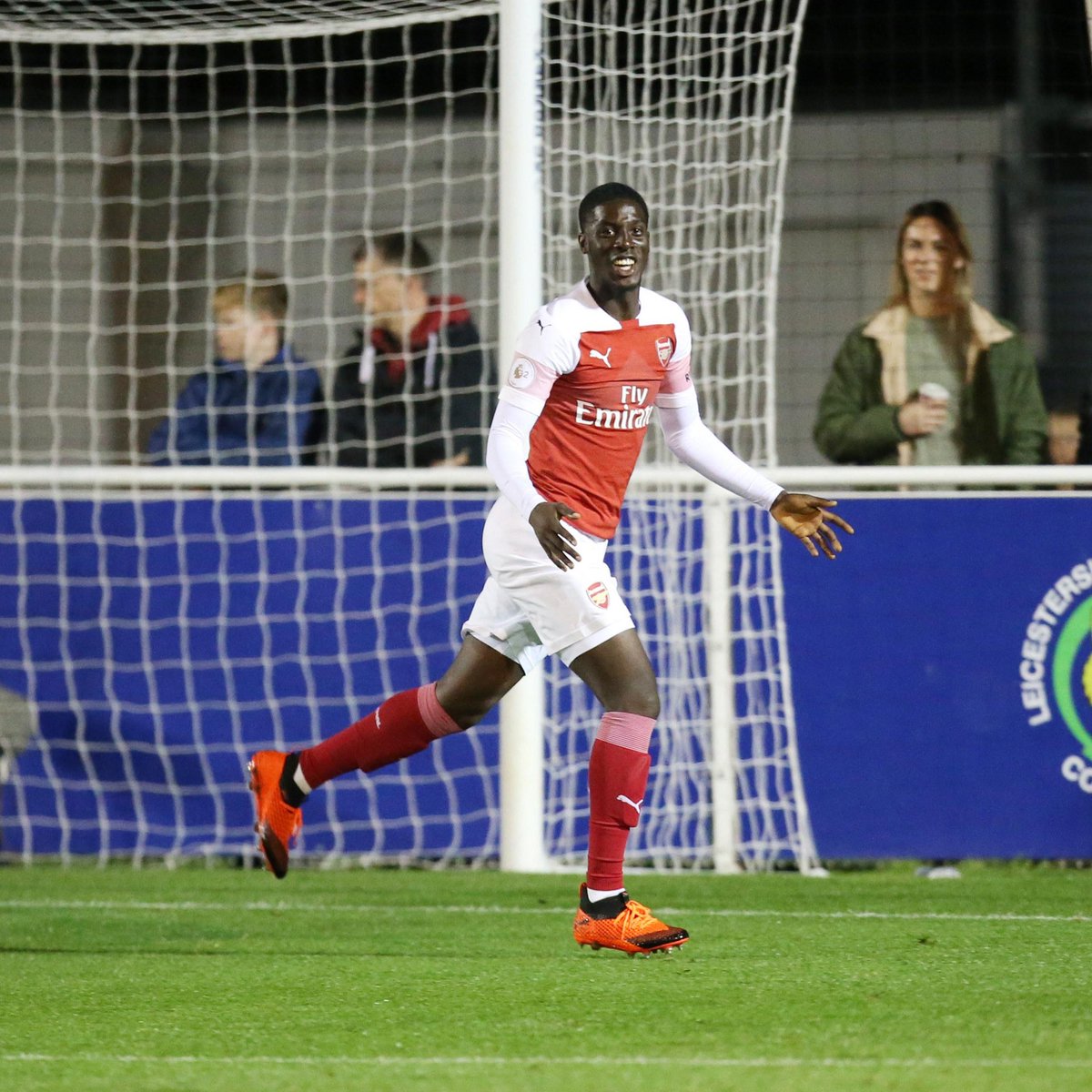 GOAL! Omole gives us the lead 🙌

<a href="/RBurton26/">Robbie Burton</a> delivered a chipped ball into the box and Omole was there to apply the finishing touch 

🔵 0-1 🔴 (20) #AFCU23