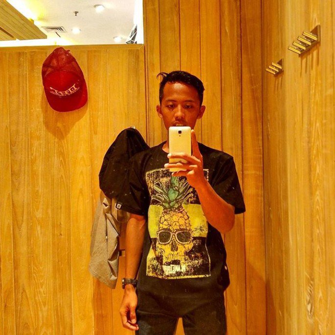 BhreeSatrya's tweet photo. I am streaming on Cube TV，check it out #Cube TV# https://t.co/IPv1NHYCFc https://t.co/pH3PGUpDTg