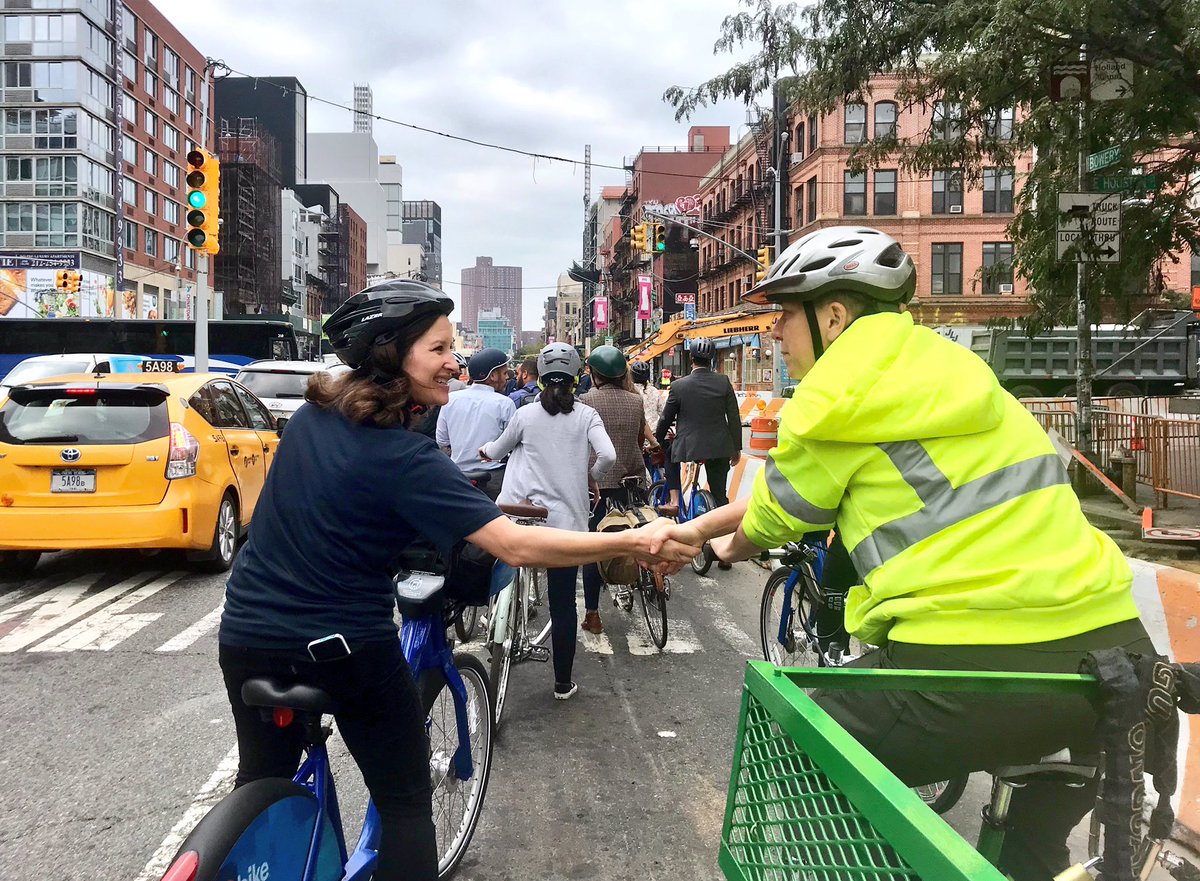 pekochel's tweet photo. Councilwoman @CarlinaRivera handling Manhattan traffic no prob 🚦on a @CitiBikeNYC today ☁️🙌🏾 The future of mobility is with more #cyclofemme and women’s leadership in @NYCCouncil ! Thank you for a great group #bikeNYC ride today, and many more https://t.co/0lKhpRW0S0