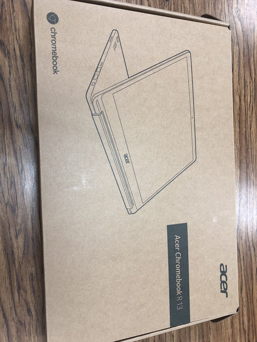ChiaClass's tweet image. I love unboxing things from our TIS Dept @ArcadiaUnified! Thank you for letting us Ts choose what works for us when getting new tech. @ScottBramleyCTO is the best!