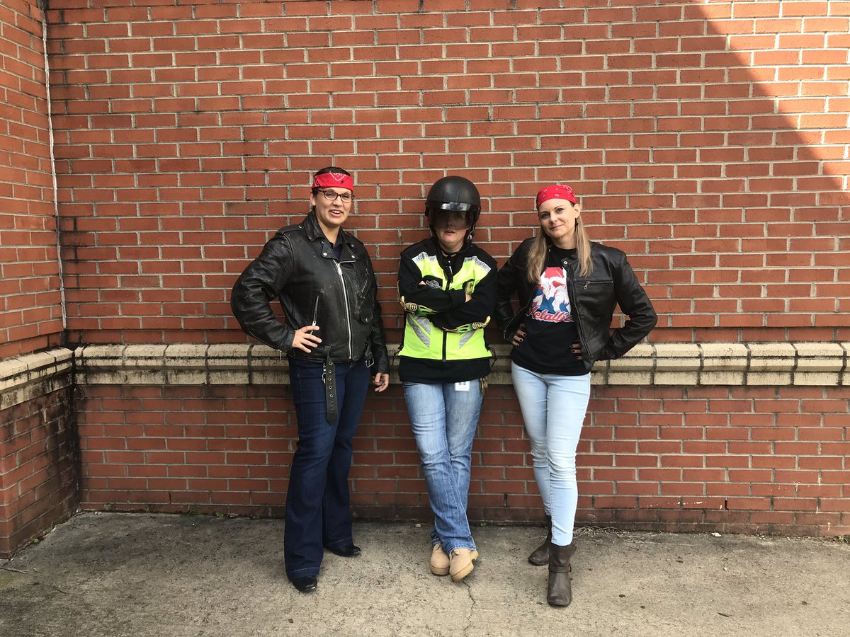 ehhsreads's tweet photo. Eagles! It’s spirit week! Pretty sure the MCMC won this round-show us what you’ve got for Camo vs America day tomorrow! #challengegiven #Goeagles2k19 https://t.co/WpK0PCFgra