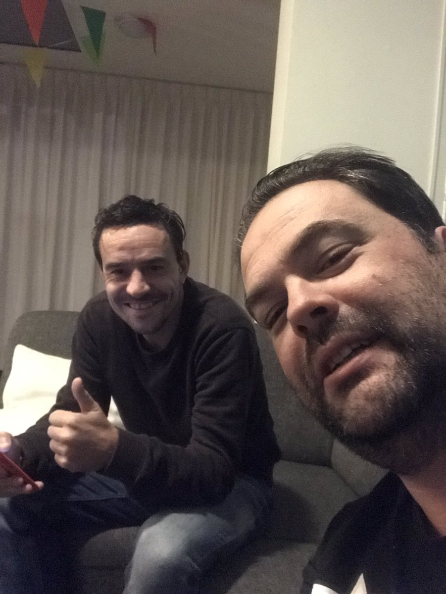 devvoequiz's tweet photo. Lekker man! De voorbereidingen voor de achtste Deventer Voetbalquiz zijn begonnen. #devvoequiz https://t.co/k9VZuMXf84