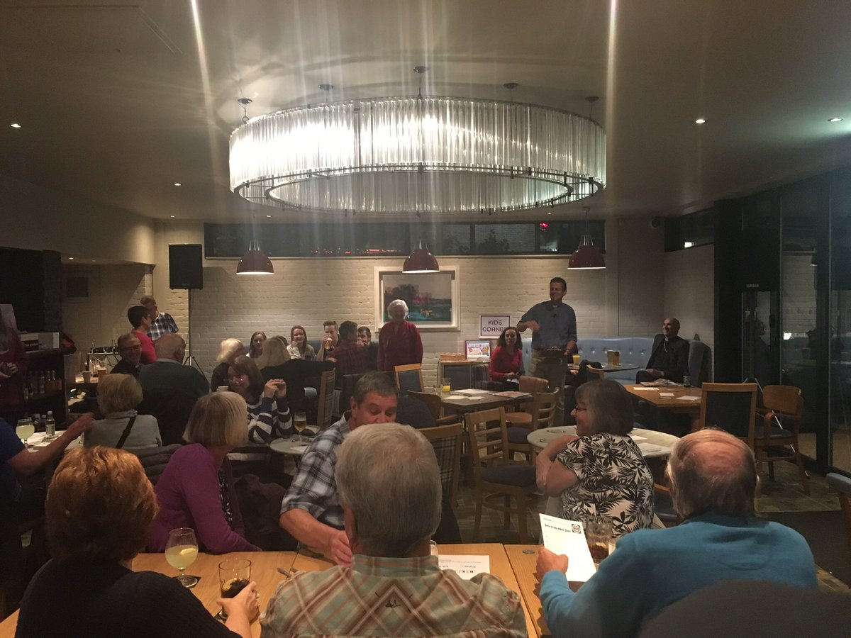 StJohnsChap's tweet photo. @RickdaVic warming us up for the evening with a quiz on โBeer & the Bibleโ #pintsofview @Wetherspoon__UK https://t.co/X8TLJlyeMr