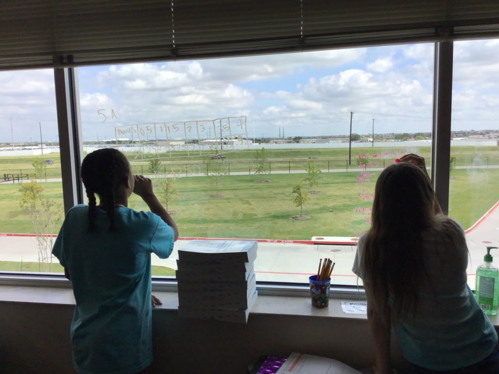 berumen_ams's tweet photo. Using all resources to solve Ratios, Rates, & Unit Rates!
#mathwithaview #expectthebest https://t.co/D32JLJ7aEt