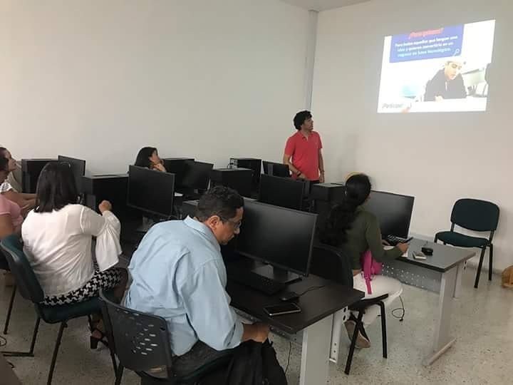 puntestrategico's tweet photo. 📌En la @UPCvalledupar se vive el emprendimiento digital, convocatoria #DescubrimientoDeNegocios Digitales @AppsCo @Ministerio_TIC. Jornadas de socialización e inscripción a la convocatoria, con el apoyo de #PuntoEstrategico.
#ElFuturoDigitalEsDeTodos #AppsCoPorColombia https://t.co/YPlY47KJLk