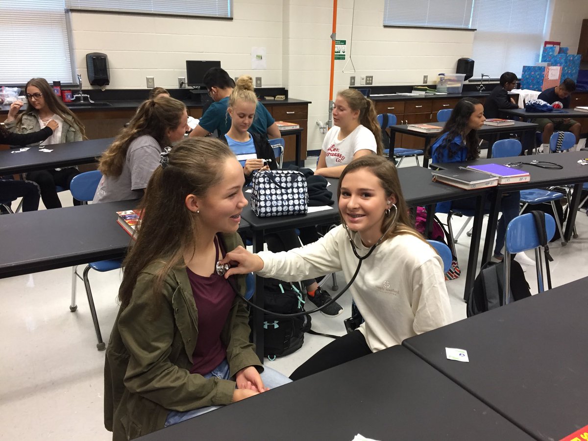 Health team students using stethoscopes! Hands on learning for their future as health care workers! <a href="/HairrJenna/">Jenna Sauls Hairr</a> @JCPSCTE <a href="/TheOfficialCvHS/">Cleveland High NC</a> <a href="/Carolineshaw/">Caroline Shaw</a>