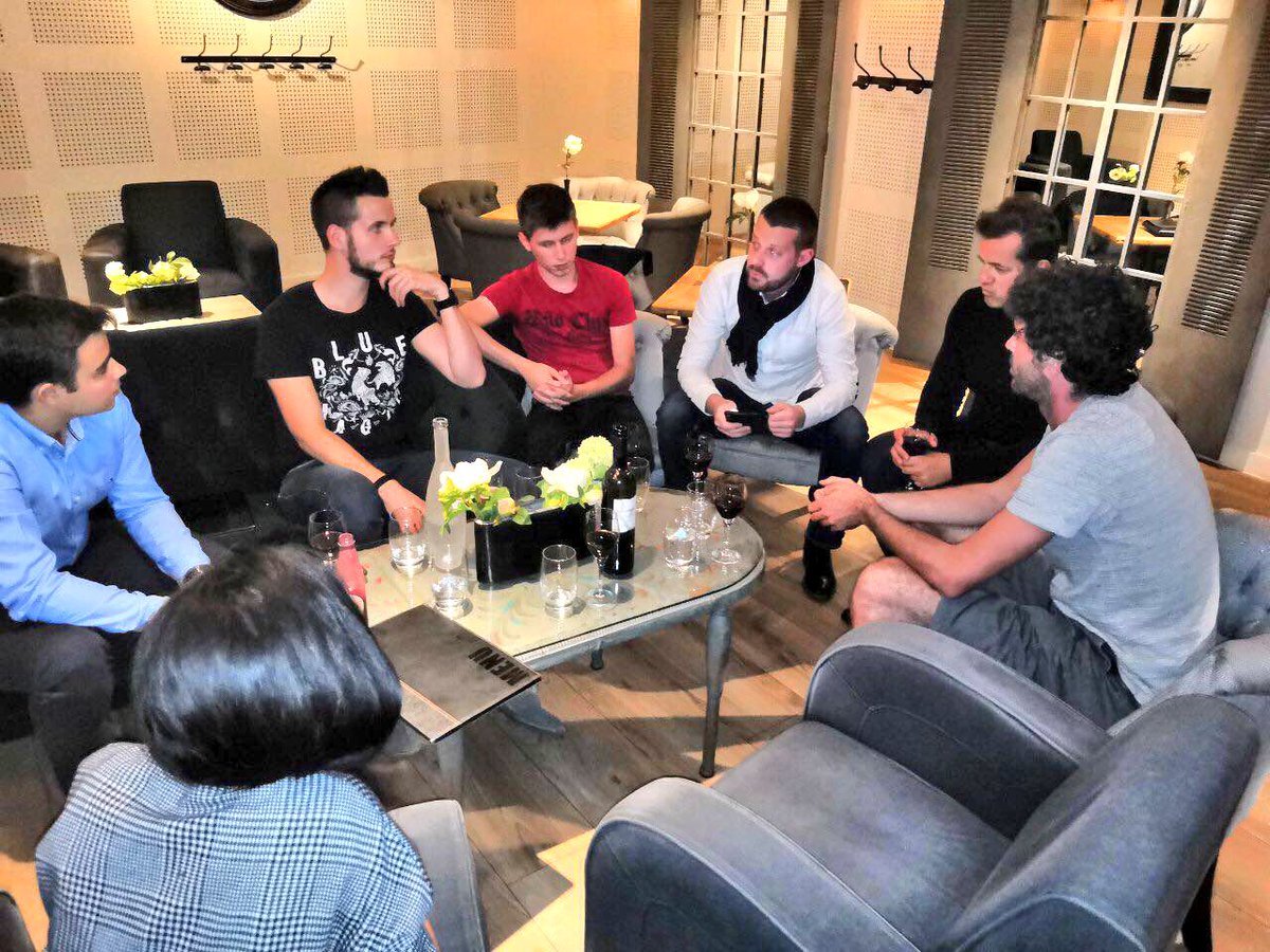 jeunesmacron34's tweet photo. #Afterwork2 👈
Débats très riches sur la jeunesse et la #citoyenneté ce soir 

✅D’excellentes propositions sur le Service National Universel, l’engagement des #jeunes dans le monde #associatif et #politique, ainsi que le rôle des instances représentatives de la #jeunesse ! 🚀 https://t.co/XB5sjCGSXa