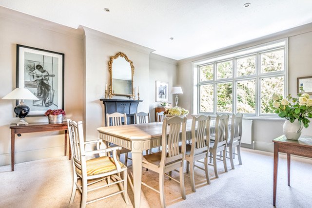 ViewPhotosUK's tweet photo. Totally in #love with this gorgeous #place to live. #time to move in!!! #London #property #streatham #Tooting #photography #home #dinning #YourShot #homebook #habitat #design #harmony #style #light #first buyers #vendor https://t.co/FxHYRKfPCB