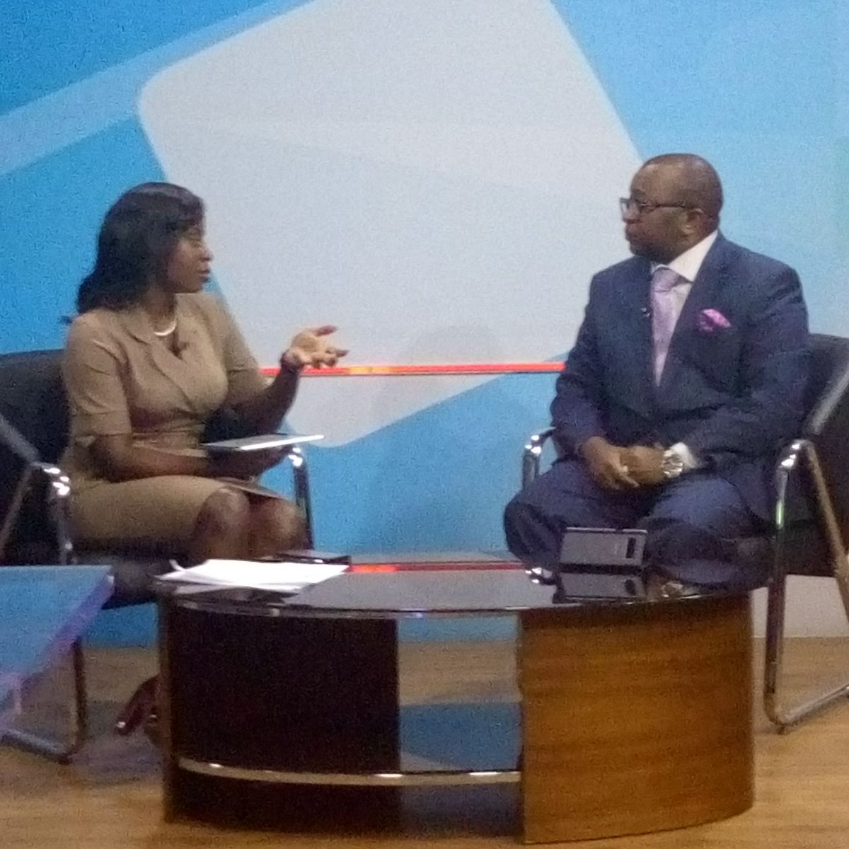 PSCharlesHinga's tweet image. Currently @KBCChannel1 as we engage more on the government's #affordablehousing plan as well a recap of the #WorldHabitatDay that was celebrated today at UNON, Gigiri, Nairobi. #KBCNewsHour @HousingUrbanKE @nhckenya